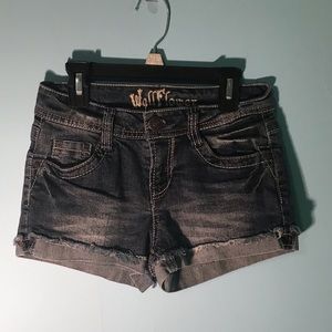 Wallflower Shorts